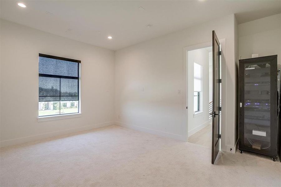 Spacious, unfurnished interior of a new home in Bella Crossing, Fort Worth (Image 20).