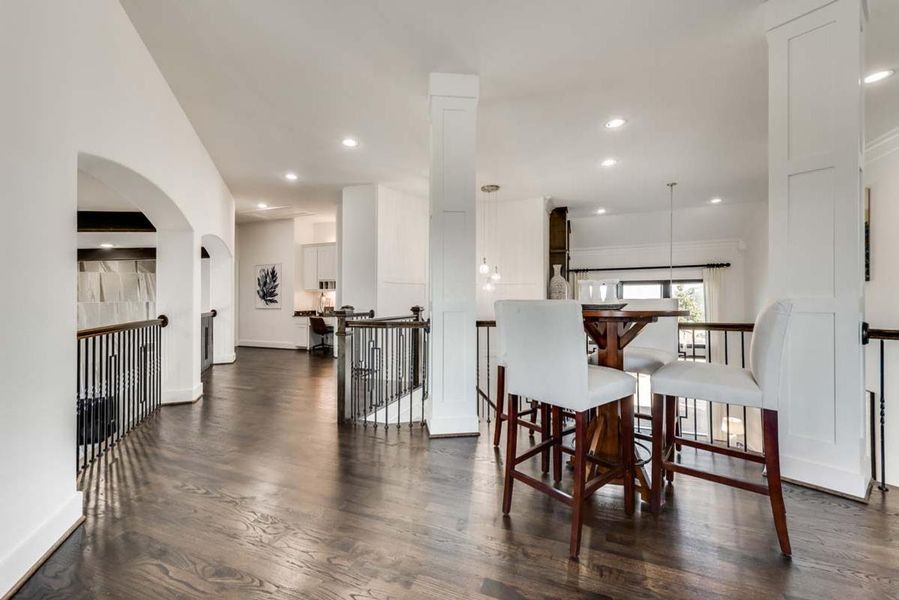 Representative furnished interior of a home built from the Grand Avery II by Grand Homes in Park Place, Prosper (Image 26). Representative furnished interior of a home built from the Grand Avery II by Grand Homes in Park Place, Prosper (Image 26).