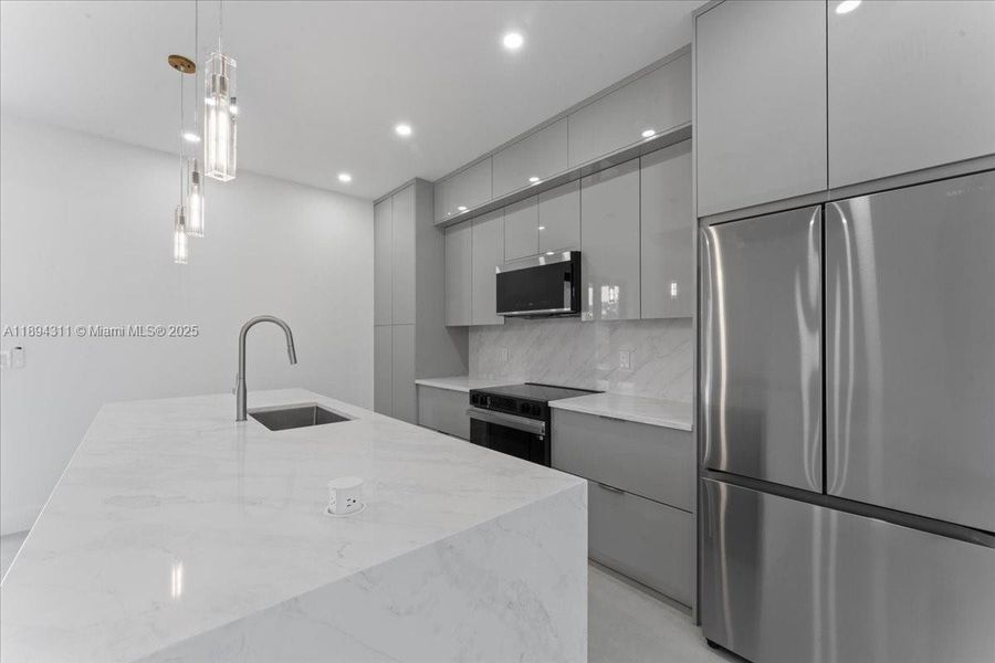 Furnished interior view inside a new home in , Lehigh Acres (Image 6).