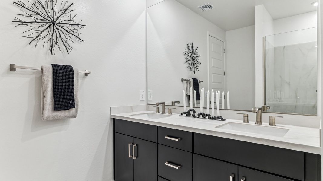 Image 32 of a home in Avance.