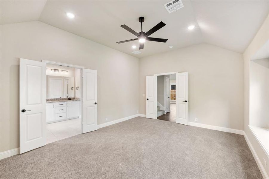 Spacious, unfurnished interior of a new home in East Oak Creek 50-55, Commerce (Image 22).