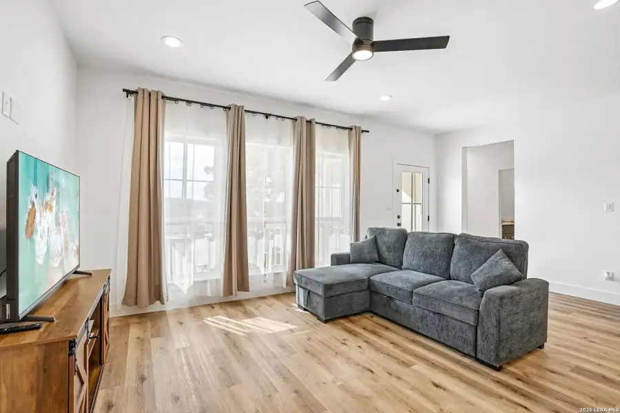 Furnished interior view inside a new home in , Canyon Lake (Image 12).