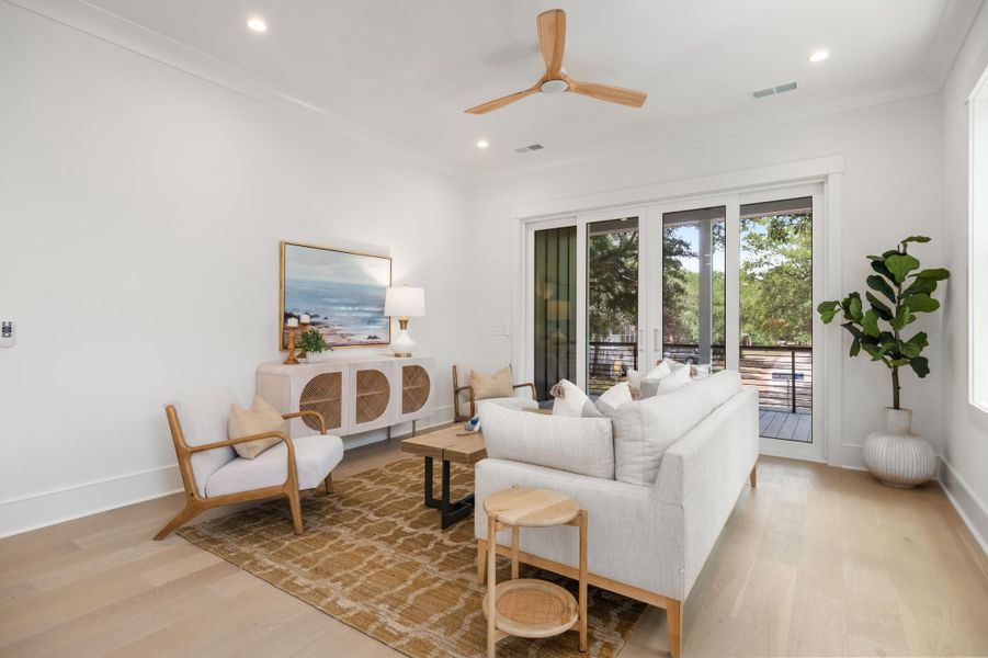 Furnished interior view inside a new home in , Edisto Island (Image 11).