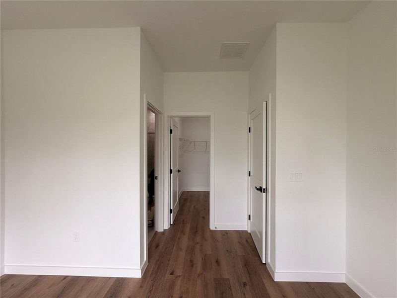 Spacious, unfurnished interior of a new home in , Dunnellon (Image 31). Spacious, unfurnished interior of a new home in , Dunnellon (Image 31).