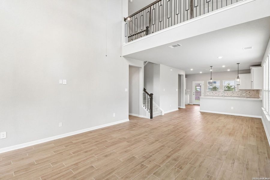 Spacious, unfurnished interior of a new home in Estancia Ranch - Premier Series, San Antonio (Image 19). Spacious, unfurnished interior of a new home in Estancia Ranch - Premier Series, San Antonio (Image 19).