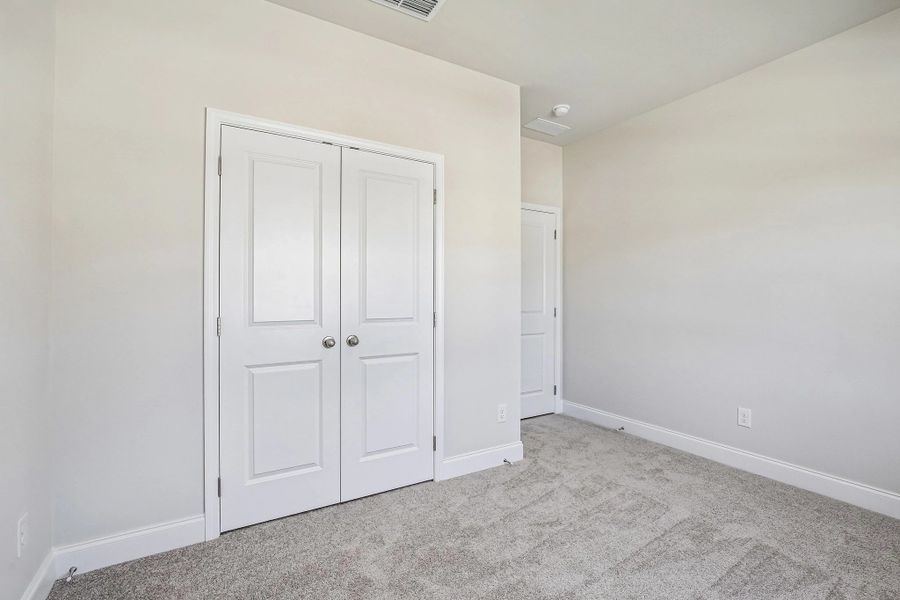 Spacious, unfurnished interior of a new home in Cades Bluff, Lebanon (Image 19). Spacious, unfurnished interior of a new home in Cades Bluff, Lebanon (Image 19).