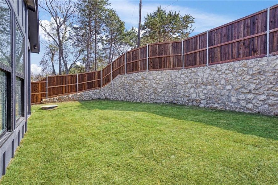 Exterior details and patio area of a home in , Pottsboro (Image 3).