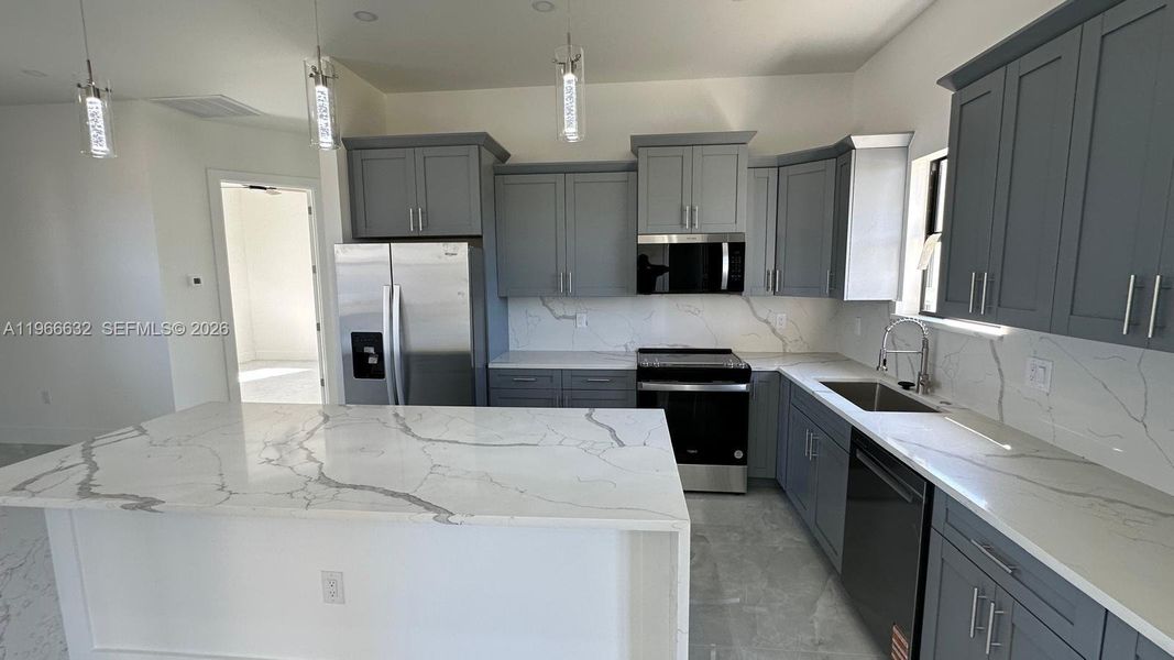 Image 34 of a home in .