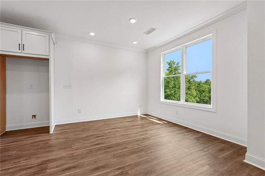 Spacious, unfurnished interior of a new home in Millcroft Townhomes, Buford (Image 27).