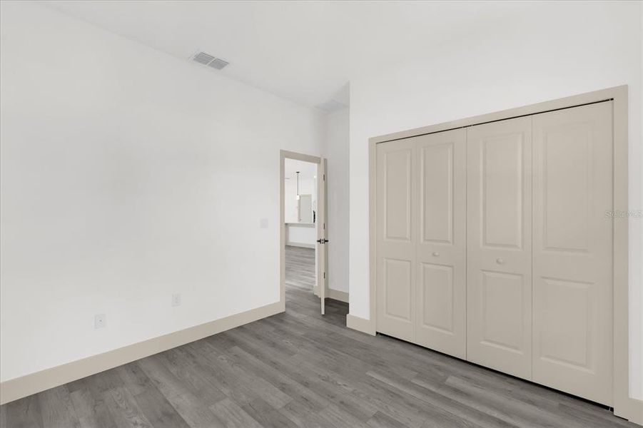 Spacious, unfurnished interior of a new home in , Ocala (Image 16).