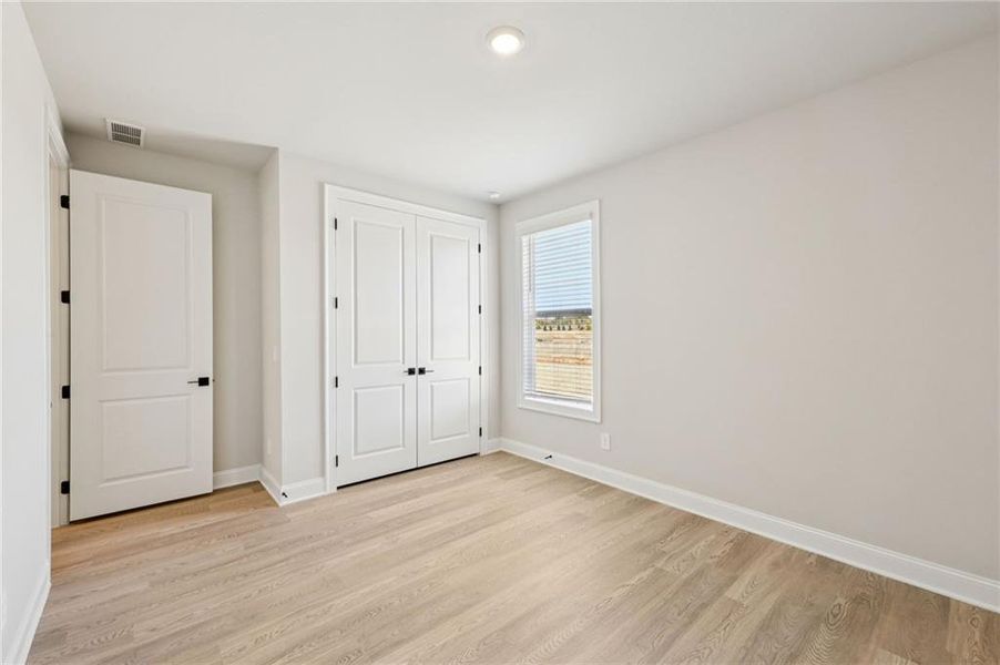 Spacious, unfurnished interior of a new home in River Pointe, Monroe (Image 26).