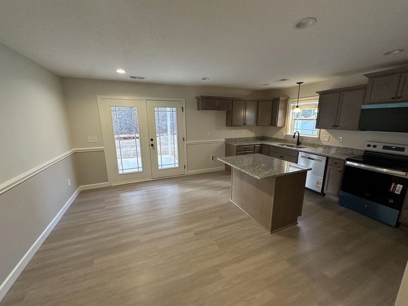 Image 13 of a home in Cleveland Meadows.