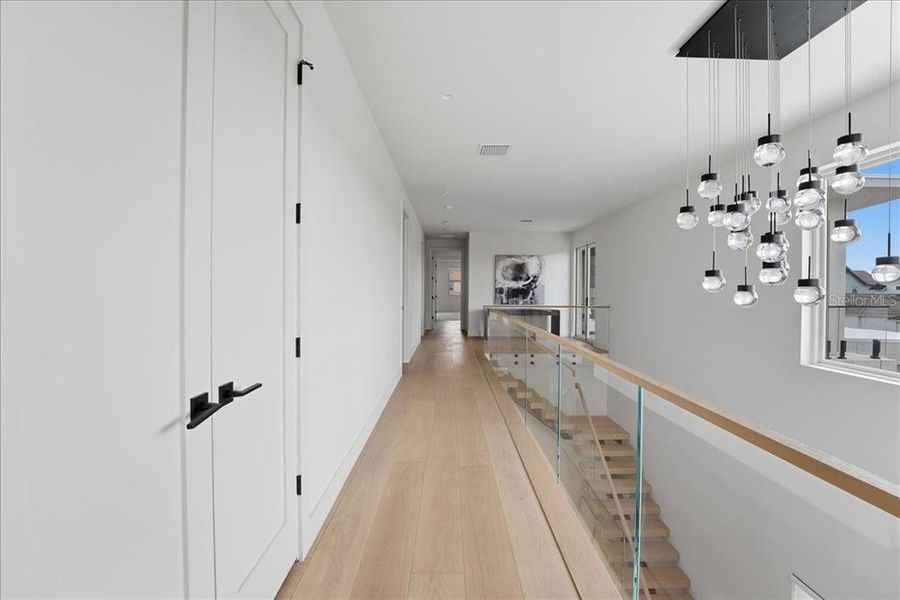 Furnished interior view inside a new home in , Orlando (Image 50).