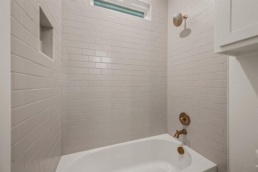 Close-up of interior finishes inside a home in Rolling Creek Ranch, Aledo (Image 20).