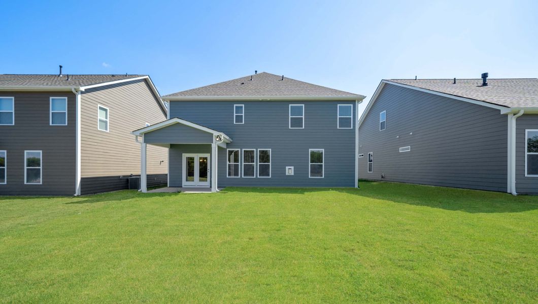 Exterior details and patio area of a home in Adams Glen, Mauldin (Image 3).