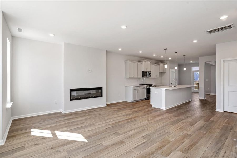 Spacious, unfurnished interior of a new home in Sweetbrier, Durham (Image 18).