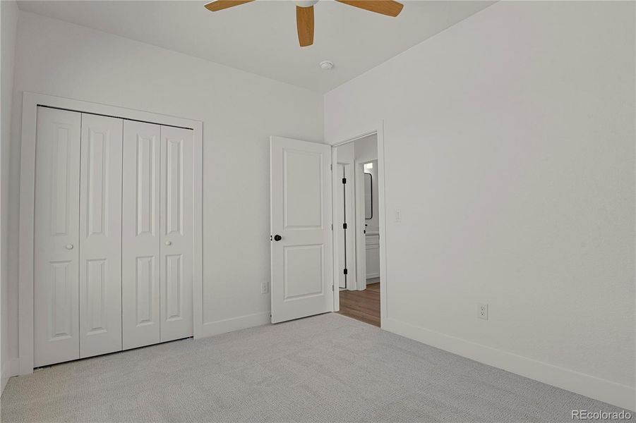 This image shows the same model with alternate finishes. Actual home is currently being built