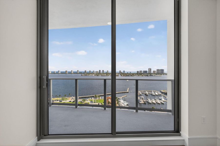 Exterior details and patio area of a home in , Lake Park (Image 19).