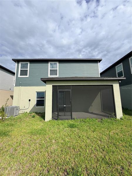 Exterior details and patio area of a home in , Parrish (Image 24).