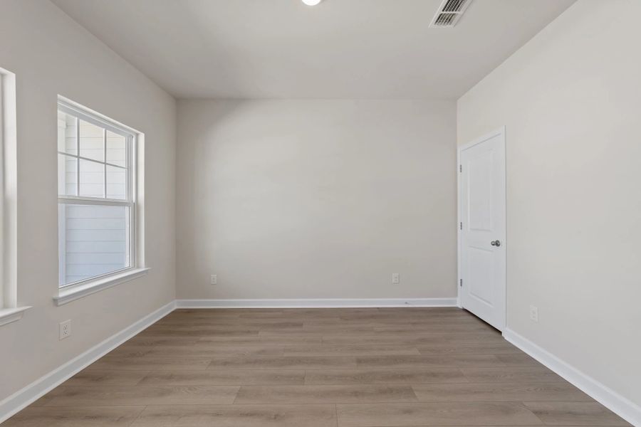 Spacious, unfurnished interior of a new home in Blue Heron Retreat, Little River (Image 14).