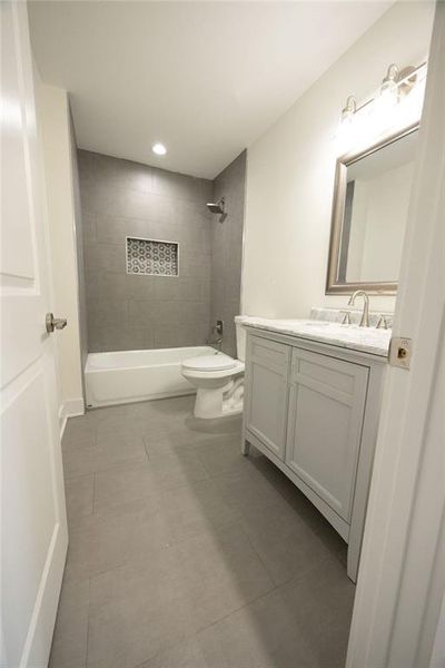 Furnished interior view inside a new home in , Atlanta (Image 18).