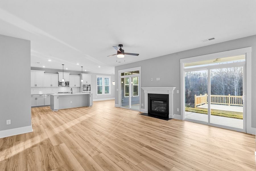 Spacious, unfurnished interior of a new home in Hanes Lake, Winston-Salem (Image 26).