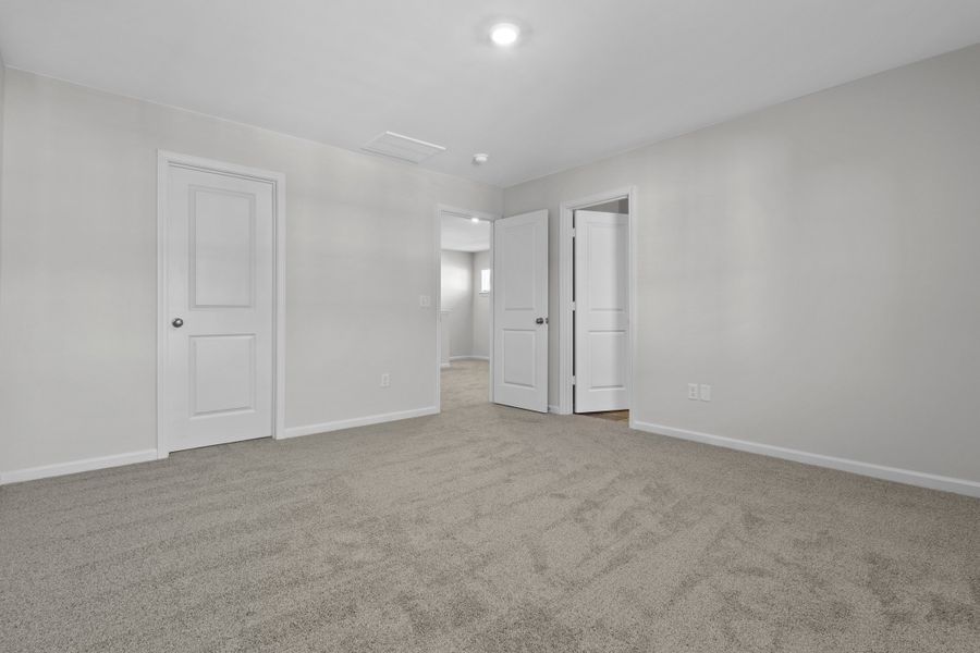 Representative unfurnished interior of a home built from the Larch Single-Family B by McGuinn Homes in Willow Lake, Blythewood (Image 19).