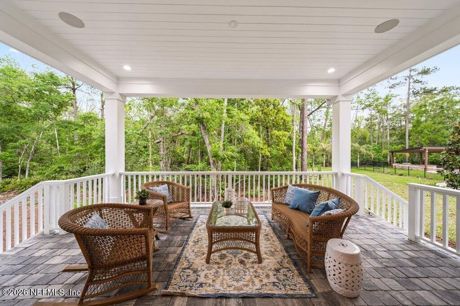Exterior details and patio area of a home in , Jacksonville (Image 39).