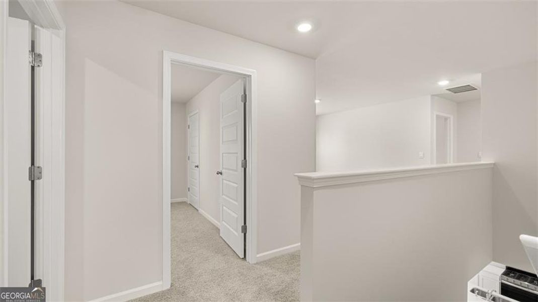 Spacious, unfurnished interior of a new home in Twin Lakes, Hoschton (Image 9).