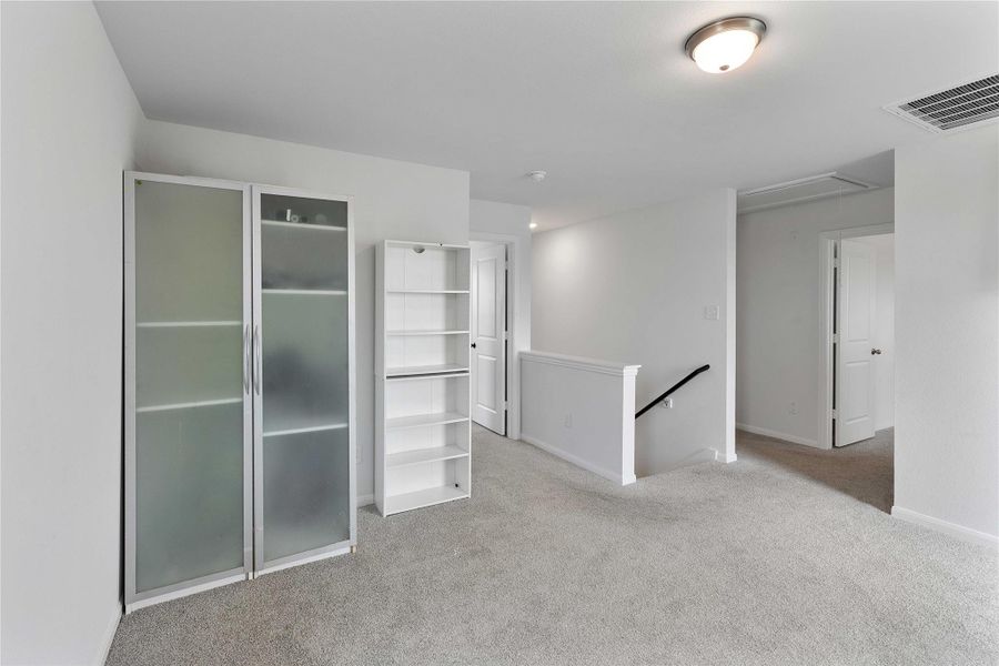 Spacious, unfurnished interior of a new home in Sweetgrass Village, Crosby (Image 23).