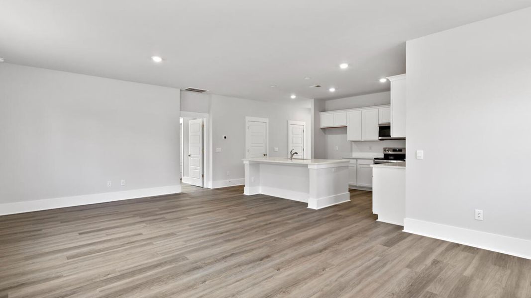 Image 37 of a home in Rolling Hills.