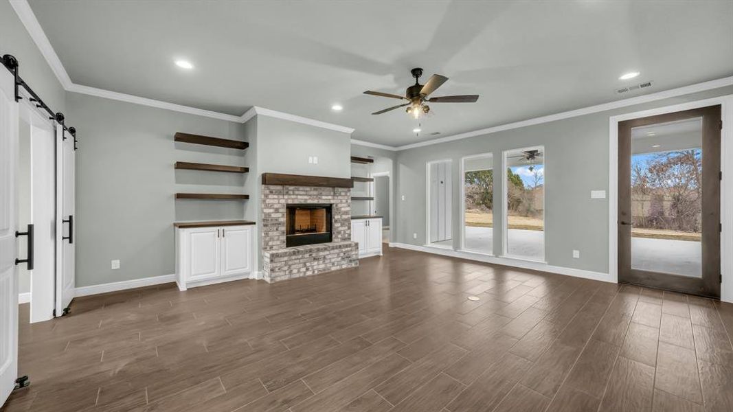 Spacious, unfurnished interior of a new home in Monarch Manor, Poolville (Image 21).