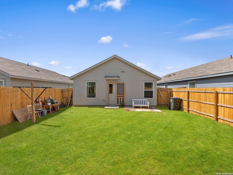 Exterior details and patio area of a home in Rose Valley, Converse (Image 32).