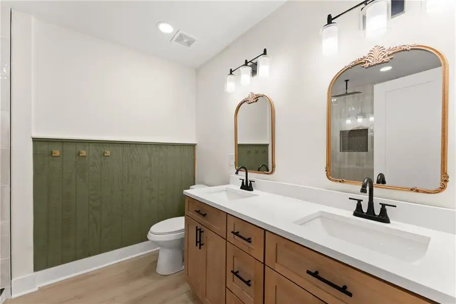 Furnished interior view inside a new home in , Clarkesville (Image 8).