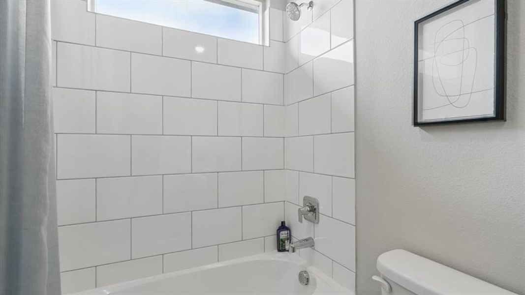 Close-up of interior finishes inside a home in Legado, Cleburne (Image 19).