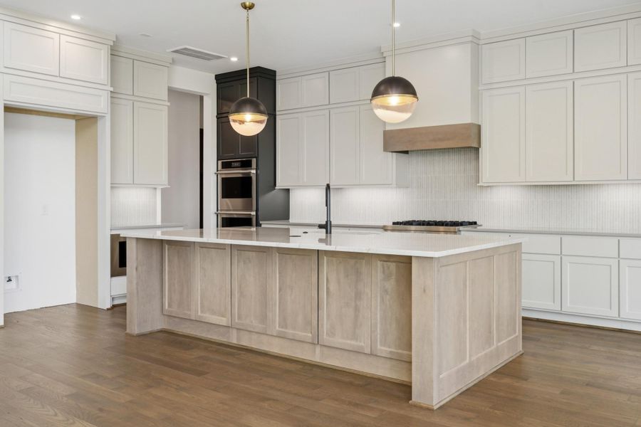Furnished interior view inside a new home in Legacy, League City (Image 13).