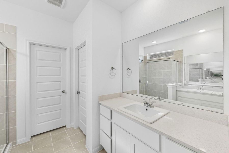 Furnished interior view inside a new home in Trinity Ranch, Elgin (Image 10). Furnished interior view inside a new home in Trinity Ranch, Elgin (Image 10).