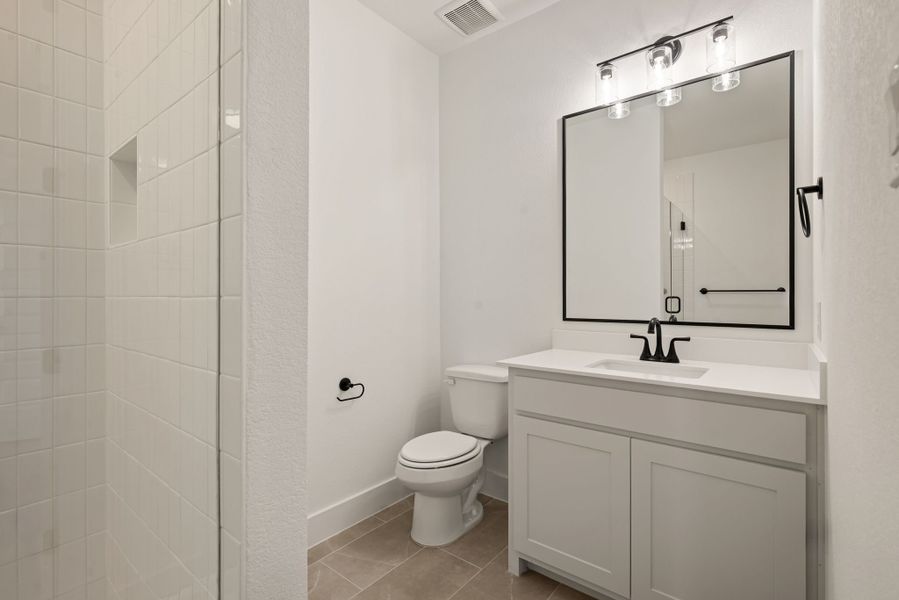 Furnished interior view inside a new home in Rolling Creek Ranch, Aledo (Image 17). Furnished interior view inside a new home in Rolling Creek Ranch, Aledo (Image 17).