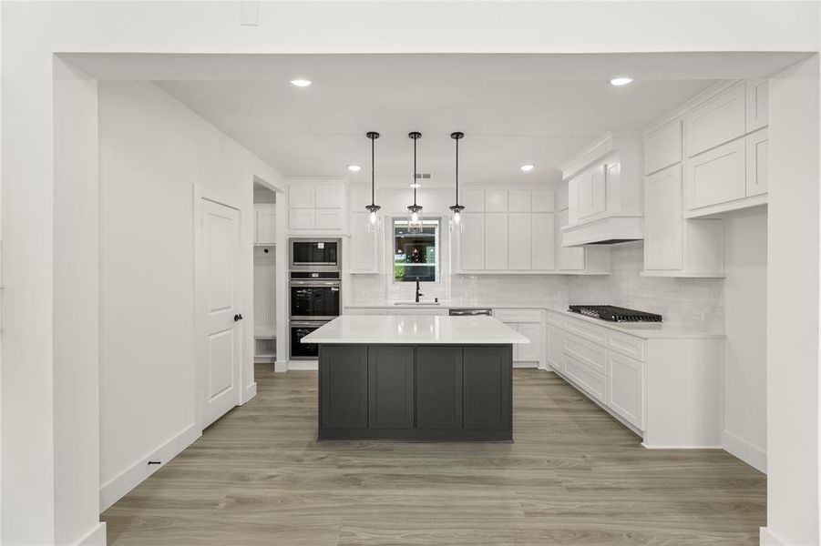 08. 8236 Caprock - Kitchen 08. 8236 Caprock - Kitchen