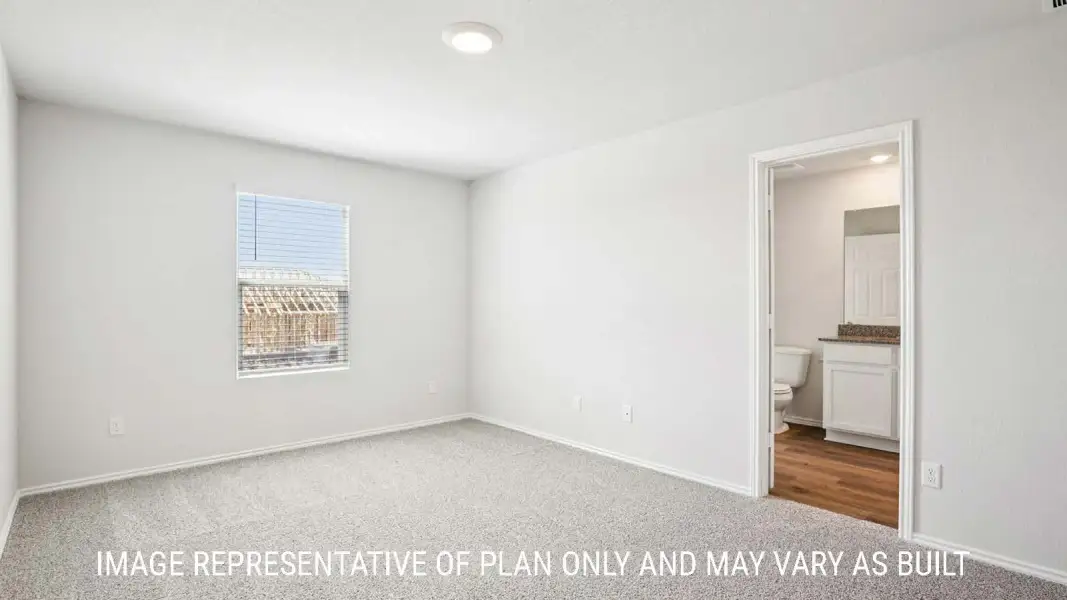 Spacious, unfurnished interior of a new home in Reynolds Crossing, Killeen (Image 21).