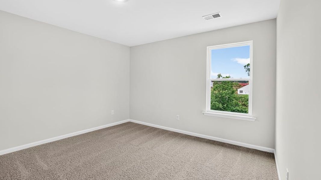 Spacious, unfurnished interior of a new home in Spring Ridge, Anderson (Image 24).