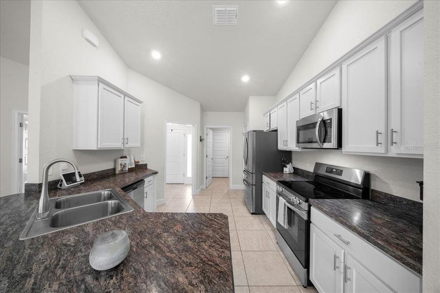 Furnished interior view inside a new home in , Ocala (Image 8).