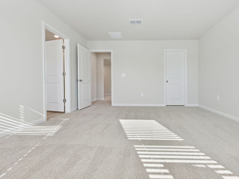 Spacious, unfurnished interior of a new home in The Rows at Buffaloe Reserve, Raleigh (Image 13). Spacious, unfurnished interior of a new home in The Rows at Buffaloe Reserve, Raleigh (Image 13).