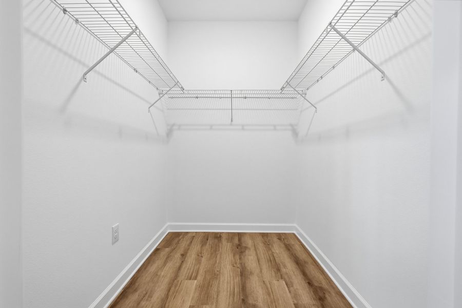 Spacious, unfurnished interior of a new home in Live Oak Cottages, Freeport (Image 36).