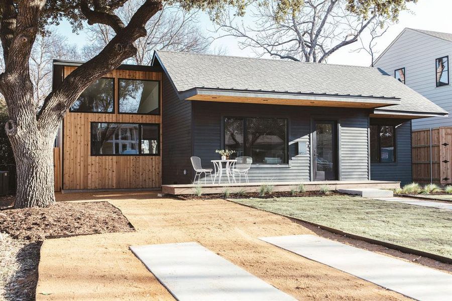Exterior details and patio area of a home in , Dallas (Image 2). Exterior details and patio area of a home in , Dallas (Image 2).