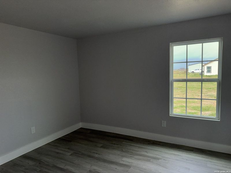 Spacious, unfurnished interior of a new home in , Natalia (Image 24).