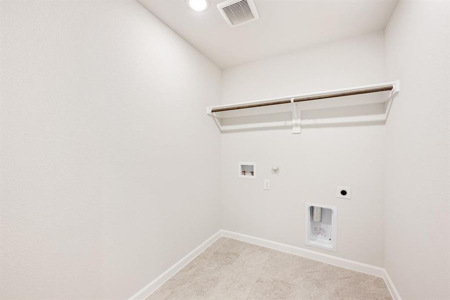 Spacious, unfurnished interior of a new home in Georgetown at Kings Fort, Kaufman (Image 22).