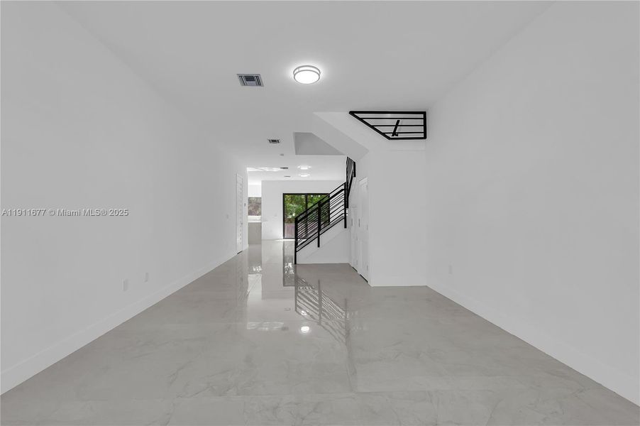 Spacious, unfurnished interior of a new home in , Fort Lauderdale (Image 47). Spacious, unfurnished interior of a new home in , Fort Lauderdale (Image 47).