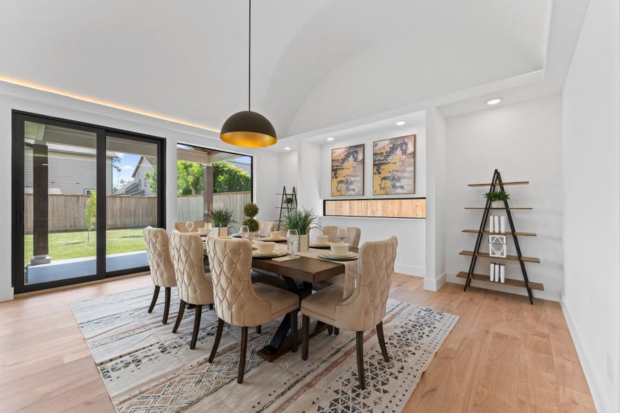 Dine in sunlight or slide open the doors to expand your table under the stars — this space blurs indoors and out. Dine in sunlight or slide open the doors to expand your table under the stars — this space blurs indoors and out.