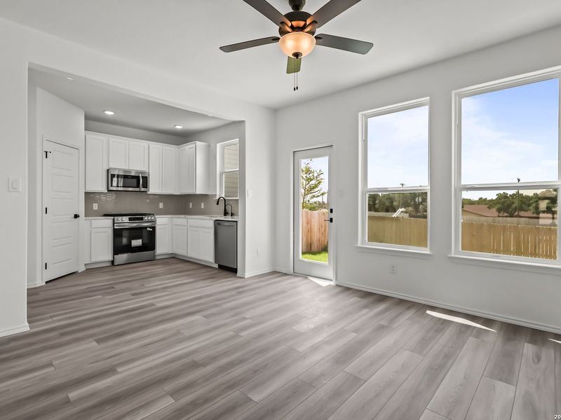 Spacious, unfurnished interior of a new home in Meadows at Oak Creek, San Antonio (Image 23).